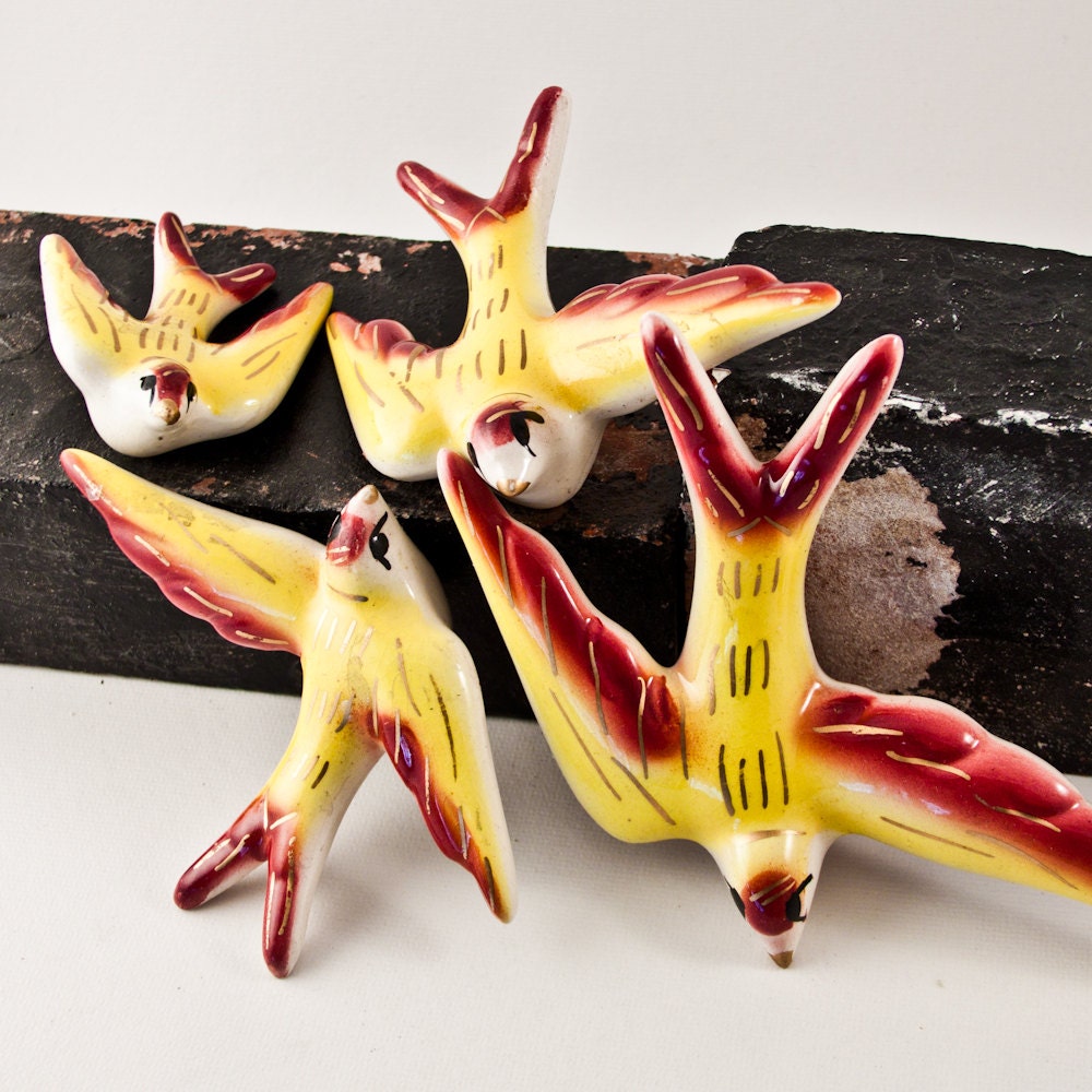 Vintage Animal Bird Figurine, Instant Collection, Home Decor, Retro Figure, Collectibles