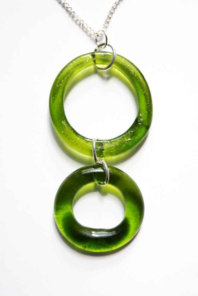 Green Double Circle Wine Bottle Necklace