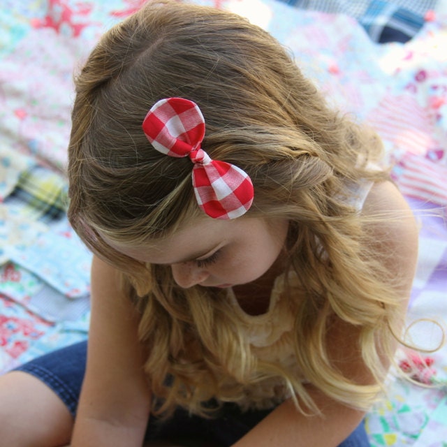 red and white gingham knot bow
