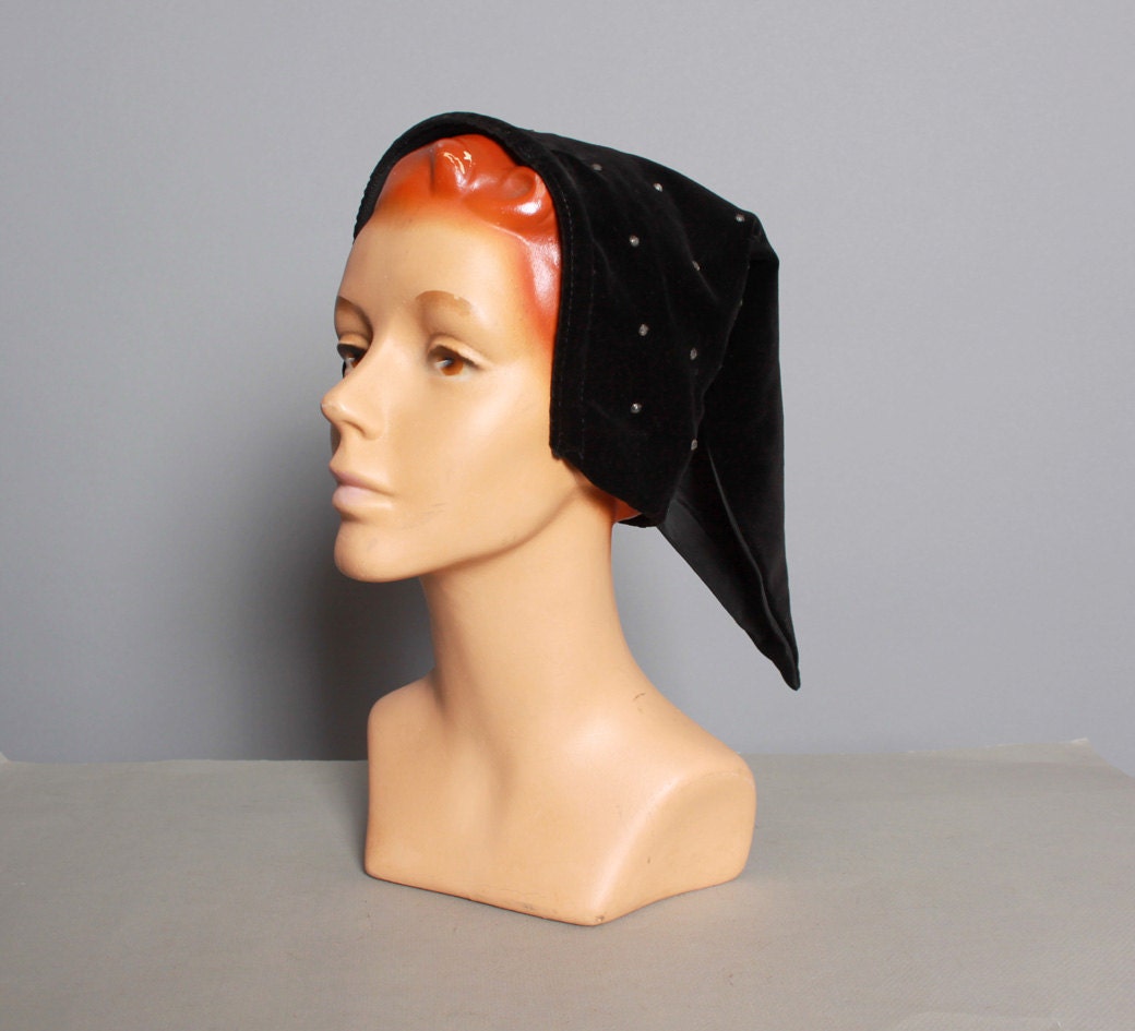 1950s POINTY Headband Hood HAT / Black Velvet & Rhinestones Kerchief