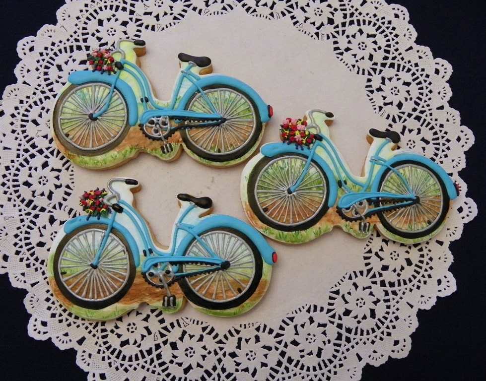 Bicycle with flower basket cookies