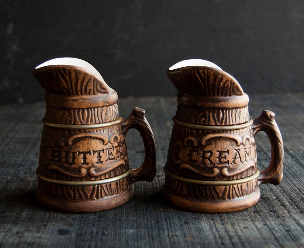 Creamer and Butter Pitcher Set - Vintage Wooden Ceramic