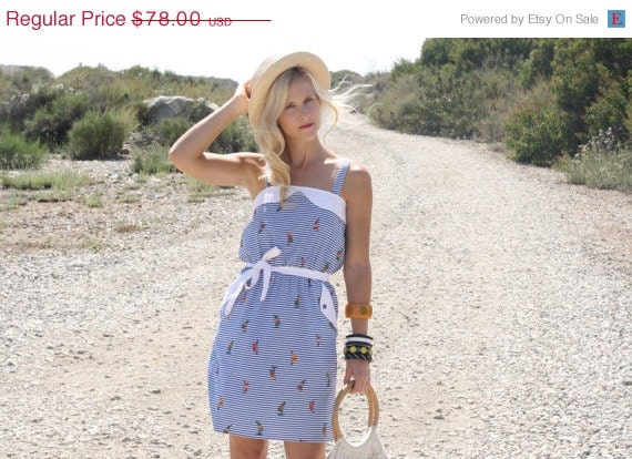 20% Off MEMORIAL DAY SALE Vtg 1980s 80s Blue & White Striped Sailboat Print Dress w/ Front Pockets S