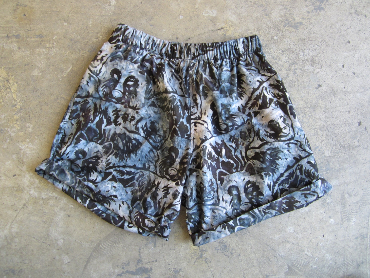 Rojas Native Wolf Shorts in Stone Gray