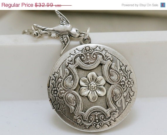 1 Sea Blossom,Locket,Antique Locket,Silver Locket,Posey,Poppy, Locket,Blossom,Wedding,Bridal Jewelry,Bridesmaids Gift-m