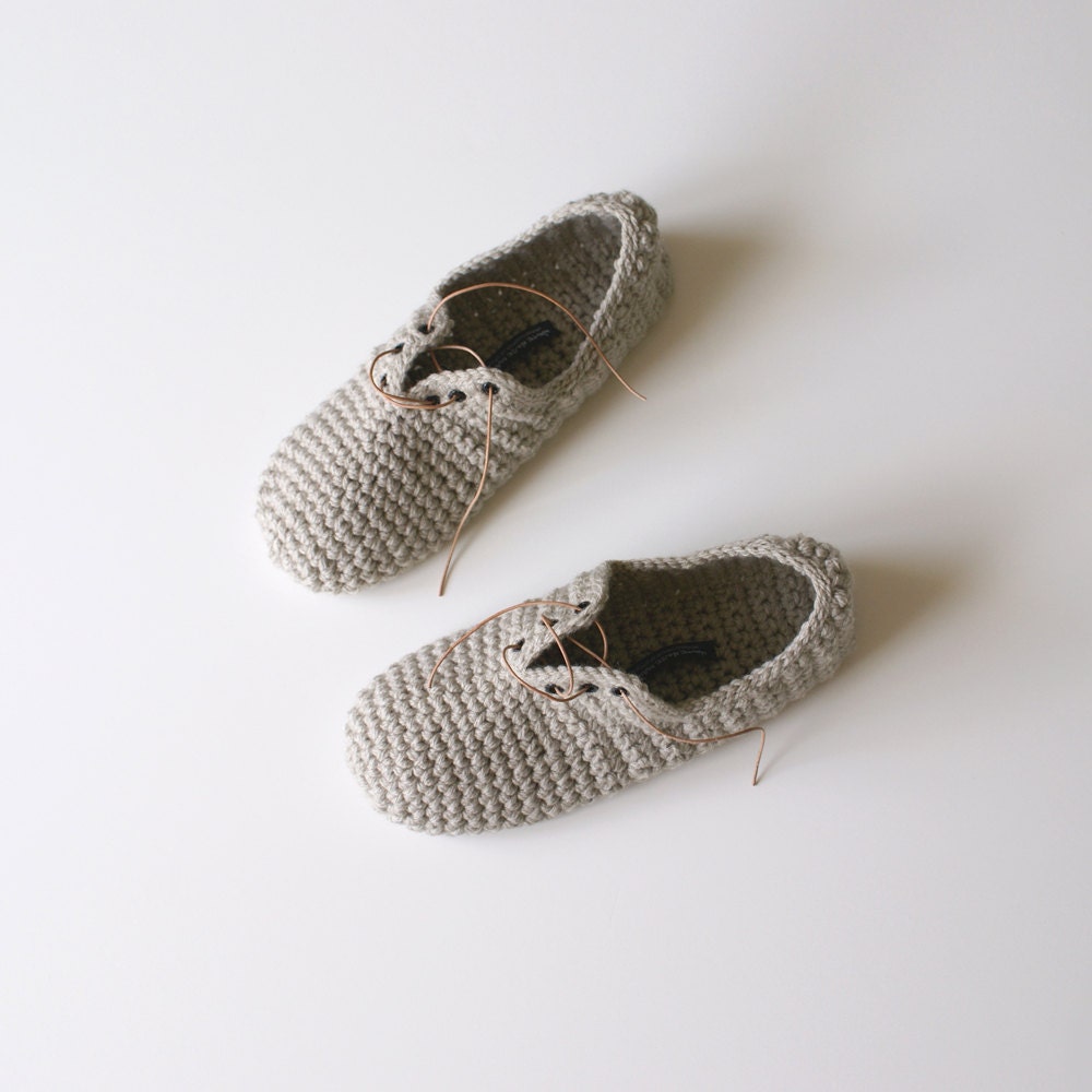 Crochet Slippers - Unisex Lace up style slippers in Fawn