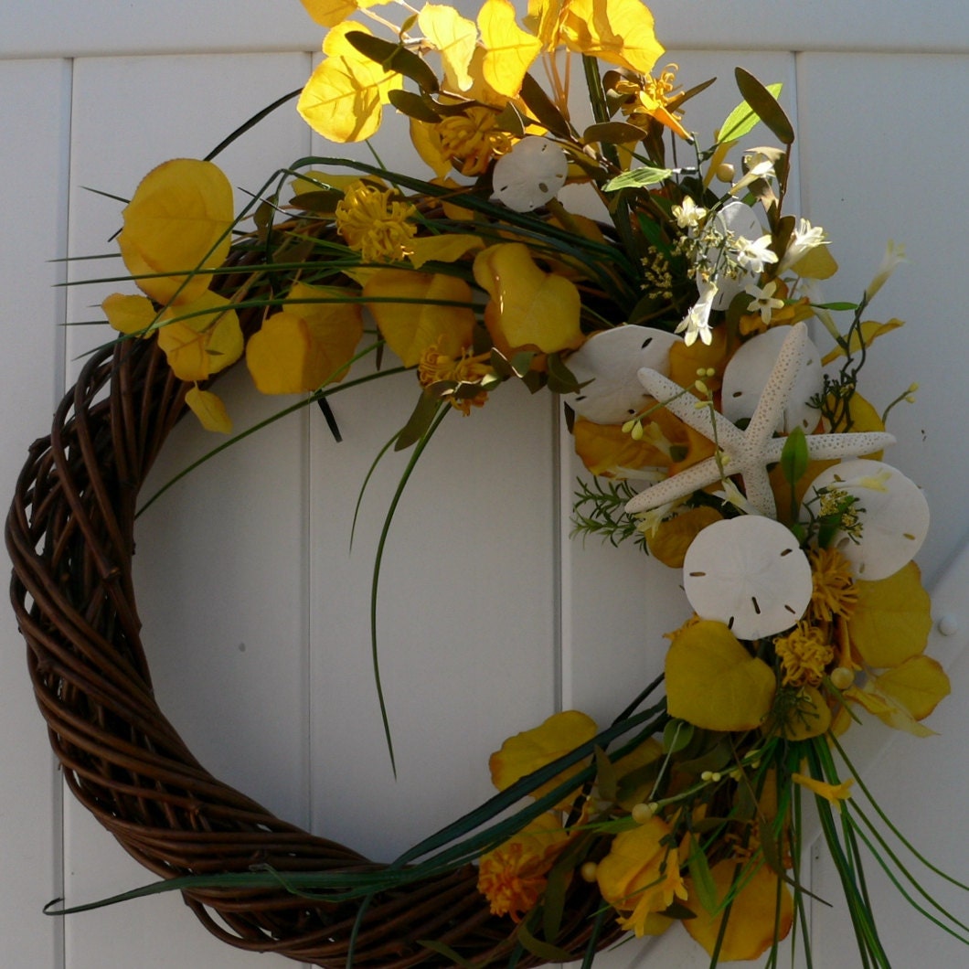 Starfish, Sand Dollars on Twisted Wreath