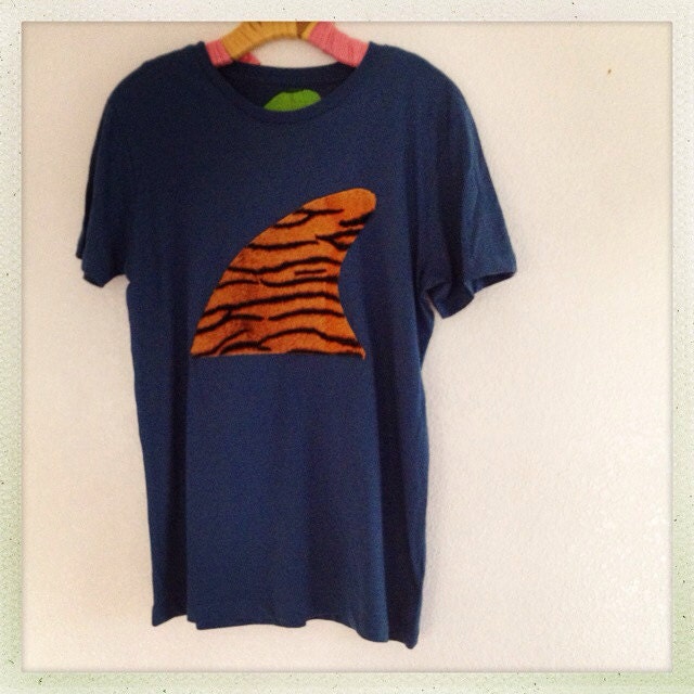Single Fin Cut N Sew Men's Tee: Small