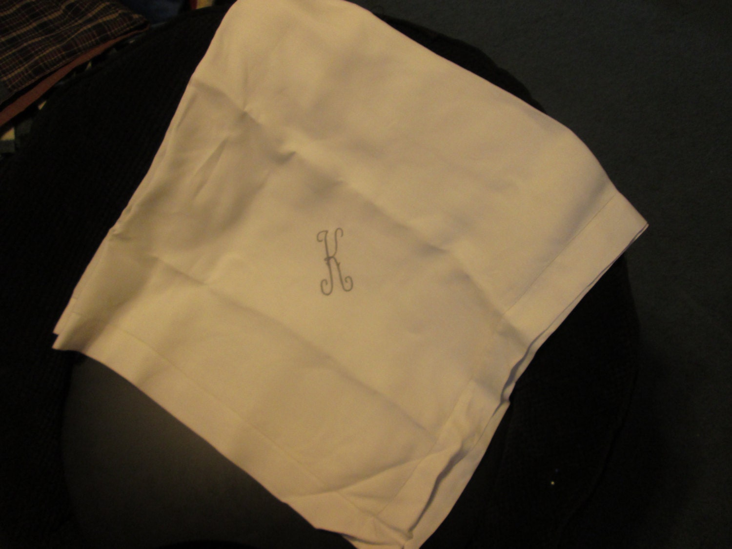 Cardtable cloth embroidered with "K"