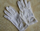 Vintage Small Short Gloves White Open at the Wrist With Elastic - Paris Label Size 5 1/2