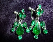 Stunning Emerald Rhinestone vintage Earrings