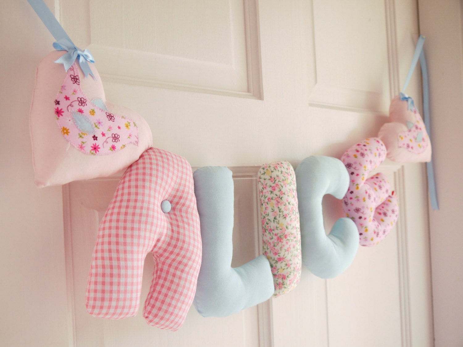 ALICE - Personalized Baby name wall hanging, kids nursery decor. Perfect gift for a new baby girl.