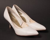 Life Stride White Pump 6B 1960's