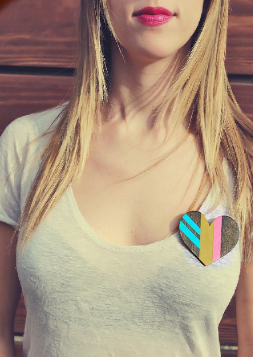 Hand painted wood heart brooch pin - Valentines Day