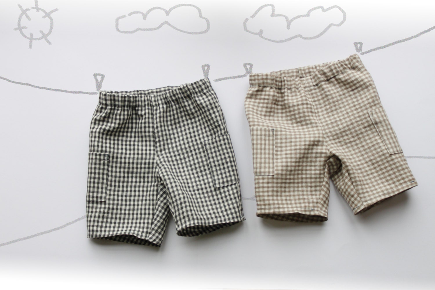 Baby boy linen short pants, bermuda shorts, shorts. Size 12-18  months. 100% raw linen, soft and resistant. Checkers print.