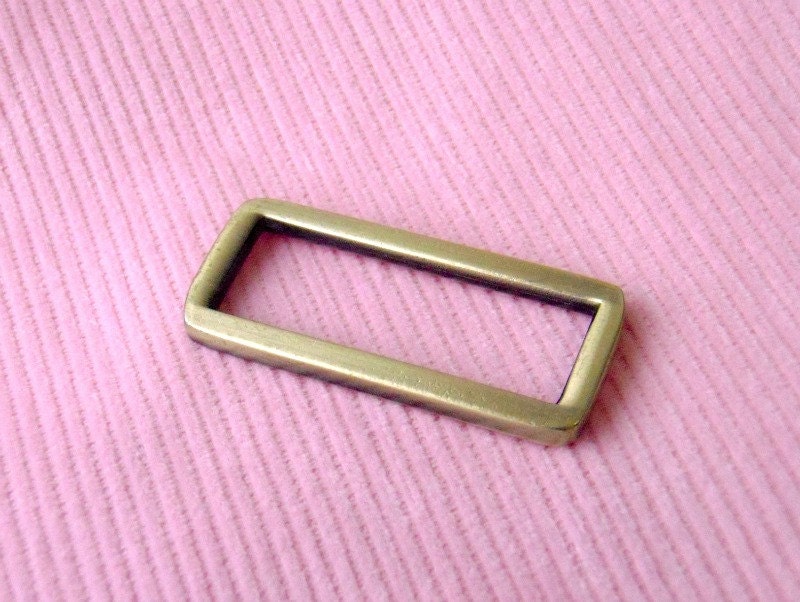 1.5" Antique Brass rectangular ring