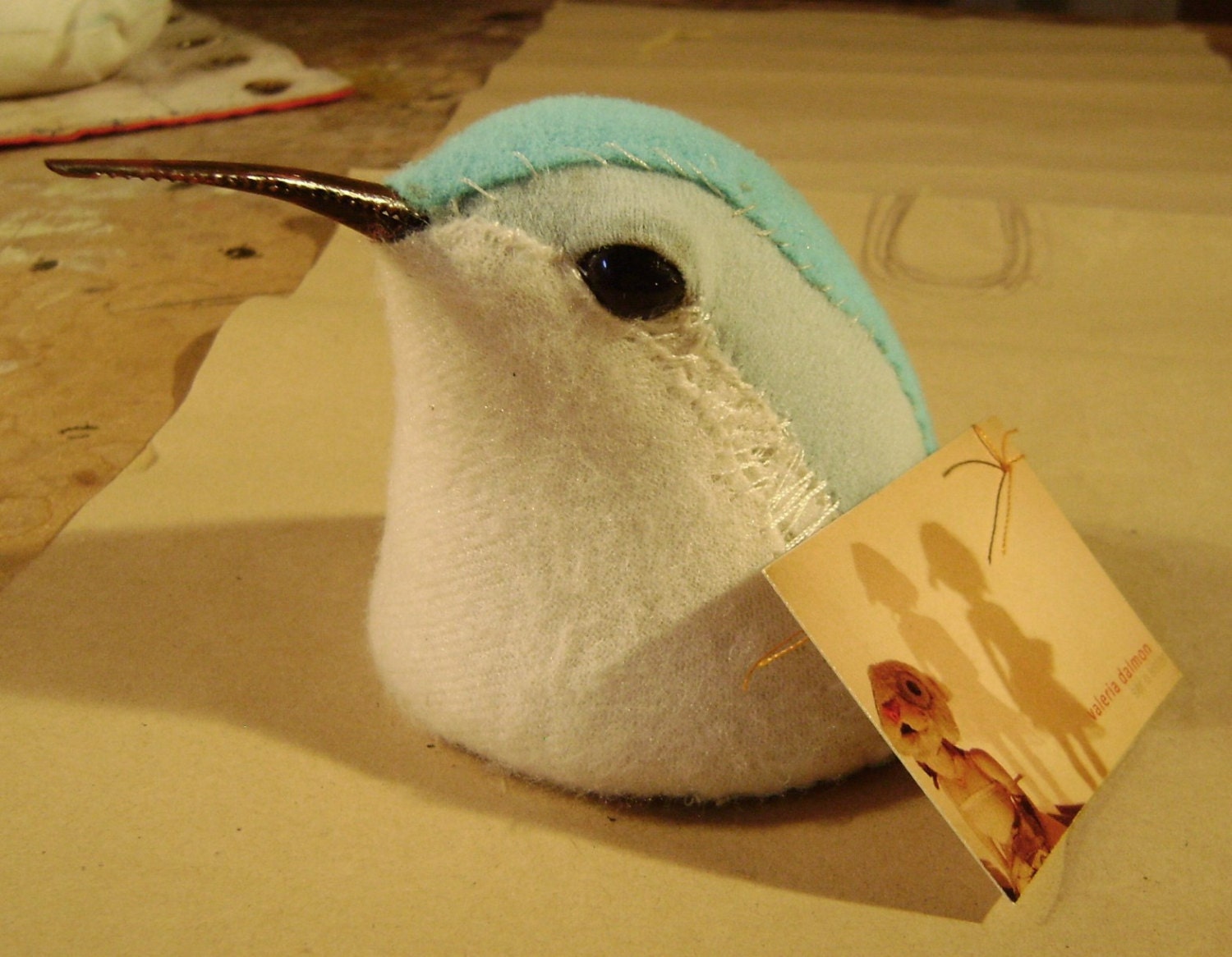 Free shipping. Bird's Head to put dolls. Puppet with peack that can be opened. Textile. Only on request.
