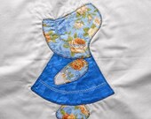 Beautiful Applique & Embroidered SUNBONNET SUE 12" Quilt Block Square No. 27