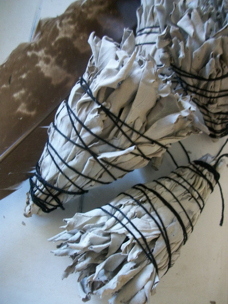 WHITE SAGE BUNDLE - Extra Wide - 9" x 6"- Intense Smoke Screen Clearing Undesired Energetic Patterns