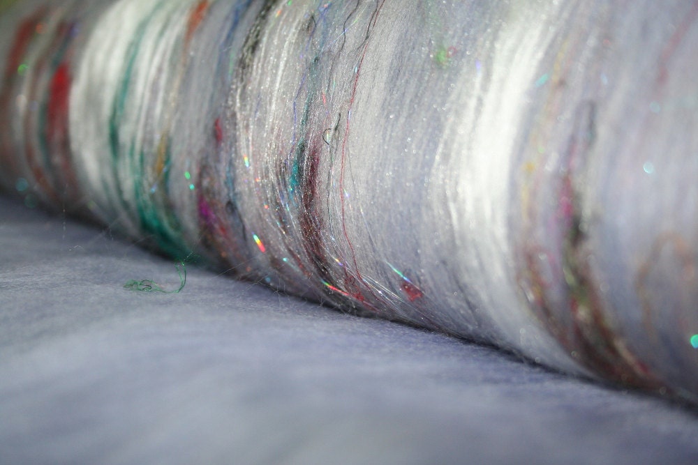 Batt Merino Mulberry Silk Pulled Sari Silk Angelina Repeatable Colorway 1.64 oz 47g Ready to Ship International - Urban Decay