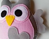 Fluffy Love Owl - Large
