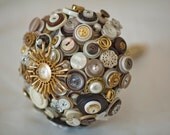 Vintage Bridal Button Brooch & Jewellery Bouquet Shabby  Chic Wedding Bride