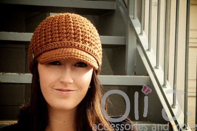 Women's Brimmed Beanie - Light Brown