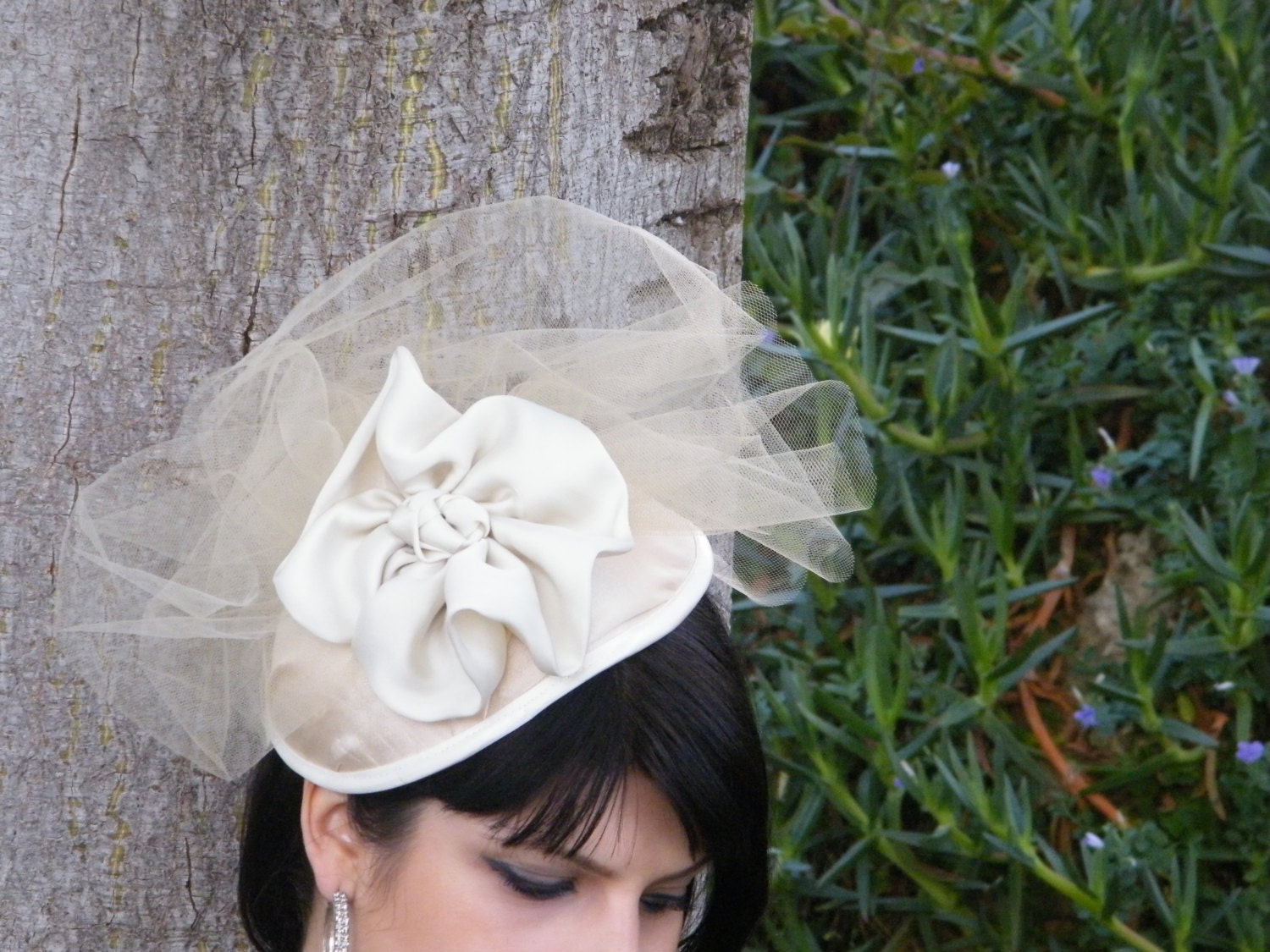Couture off white bridal hat - bridal hair accessory - wedding hair piece - mother of the bride - bridesmaid - cocktail hat - pill box hat