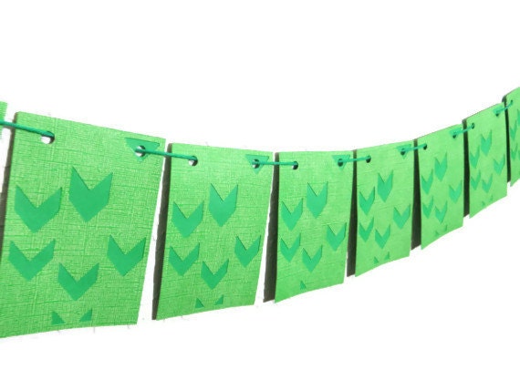Chevron Arrow Flags, Paper Pennant Banner, Green Bunting Decoration, Thick Hanging Garland, Chevron Cut Arrows, Bright Green Decor