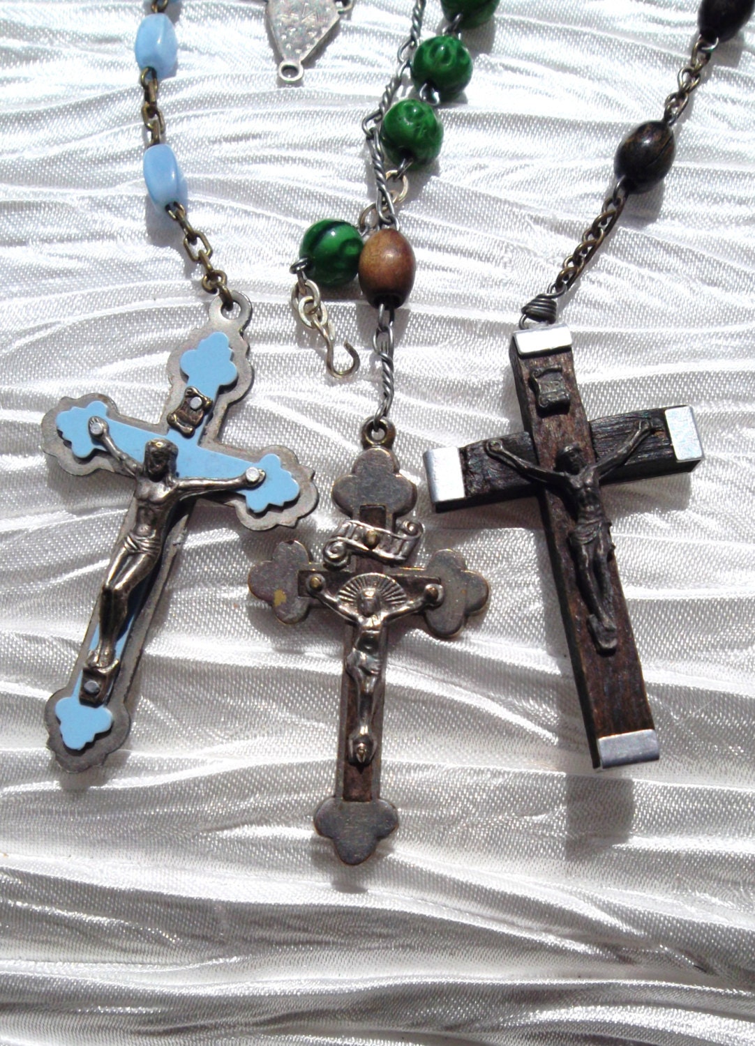 Vintage Rosery beads, cross, jewellery jewelry  Job lot of 6 necklace pendant religious