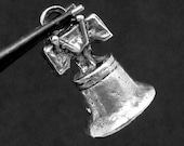 Vintage Sterling Silver Liberty Bell Charm Pendant for Bracelet of Necklace 17339