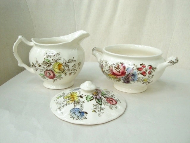 English China Creamer and Sugar Bowl, Gorgeous Floral Pattern English China,