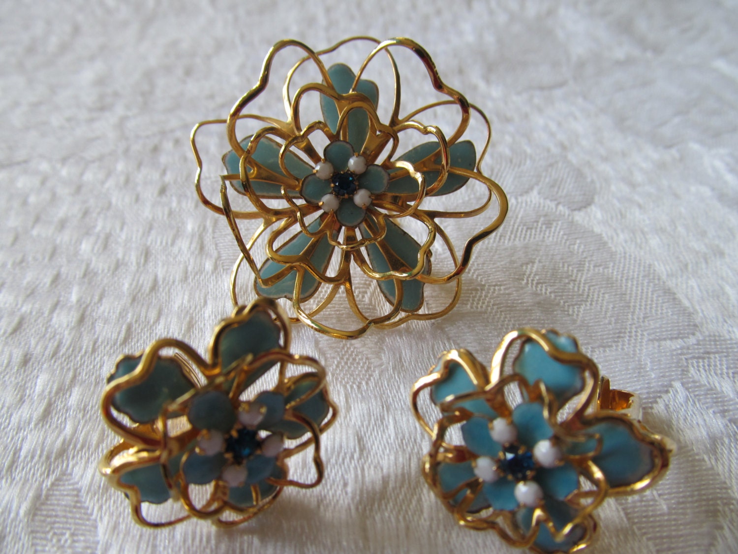 Vintage Flower Enamel and Rhinestone Pin and Matching Earrings