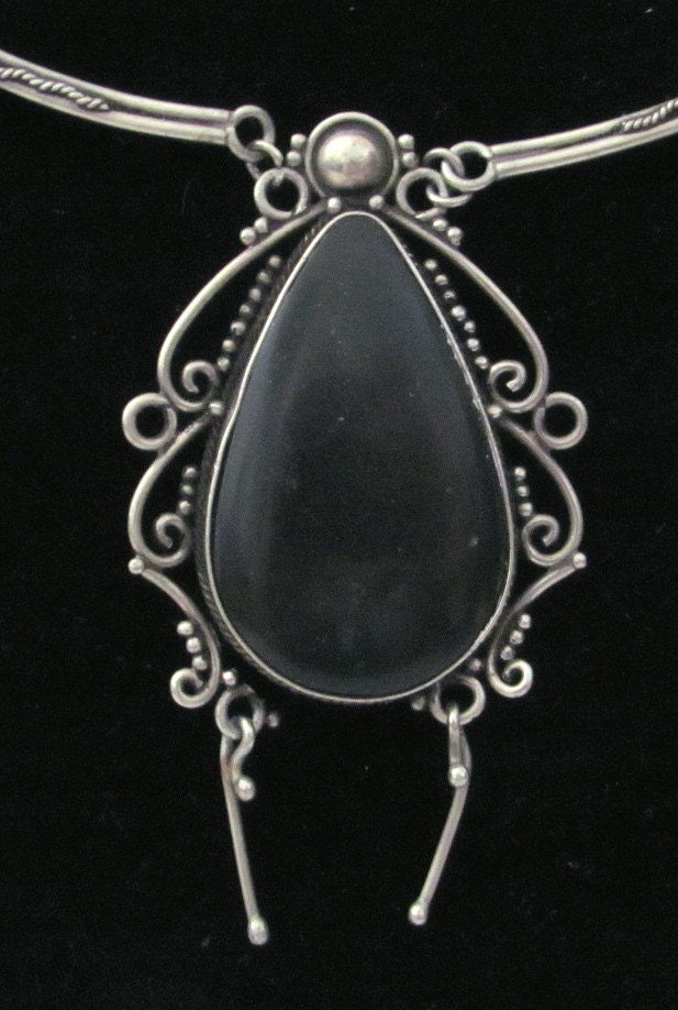 Vintage Handmade Choker Necklace Black Cabochon with Ornate Detail and Links - Sweet