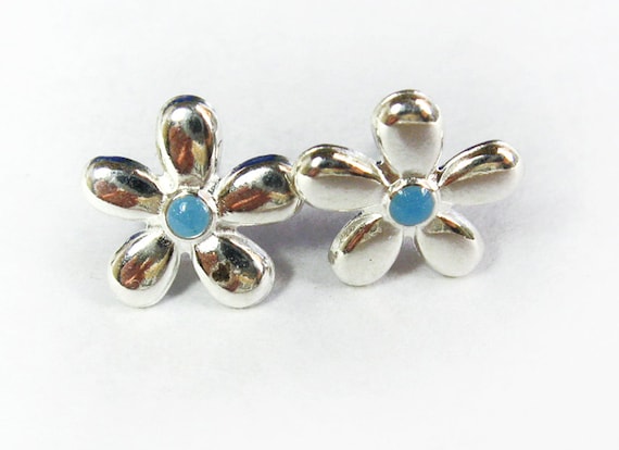 Sterling Silver Earrings Studs in Flower, Flower Post Stud Earrings, Blue Earrings - nicearticles, серьги, сережки