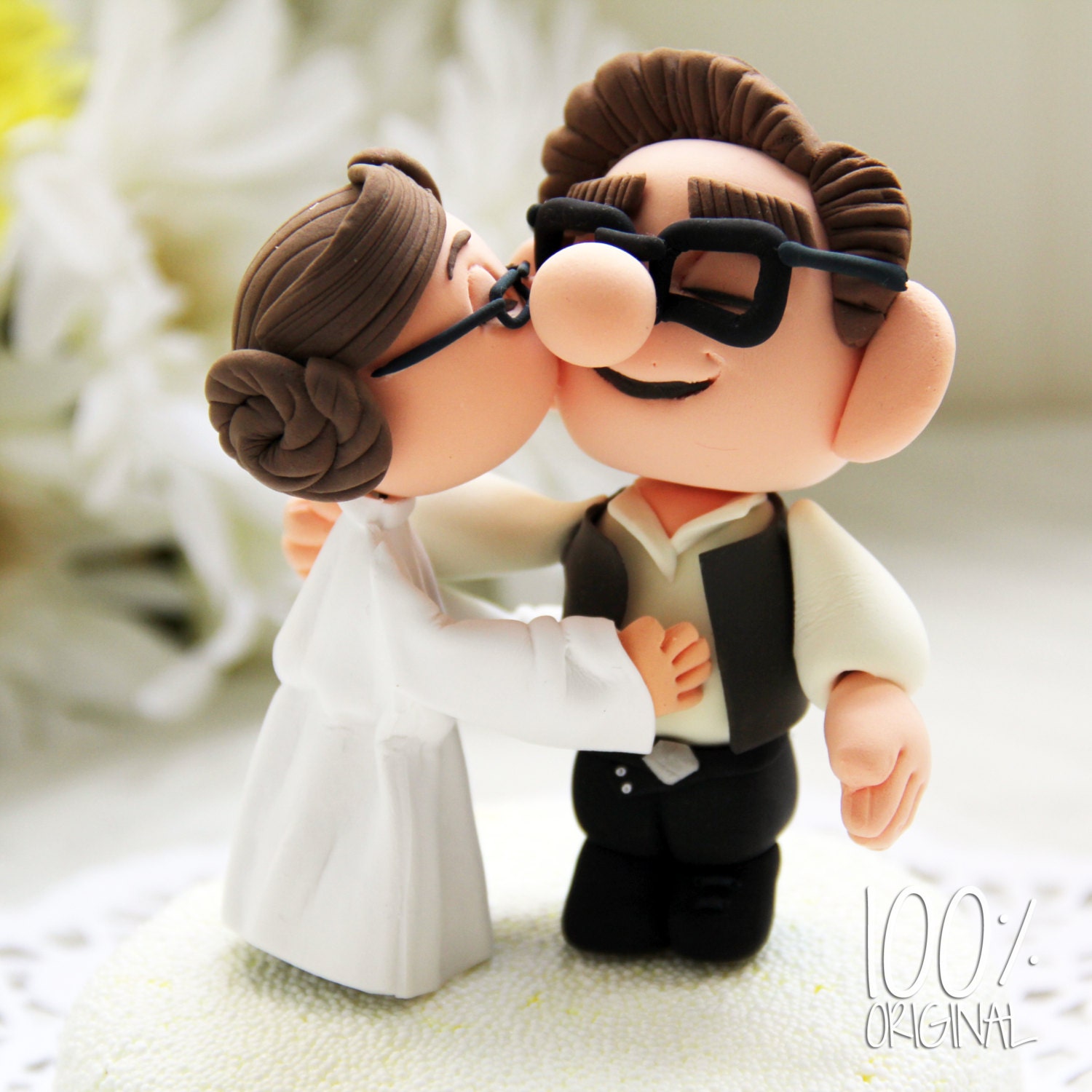 Custom Wedding Cake Topper - Star Wars Kissing Couple (UP)