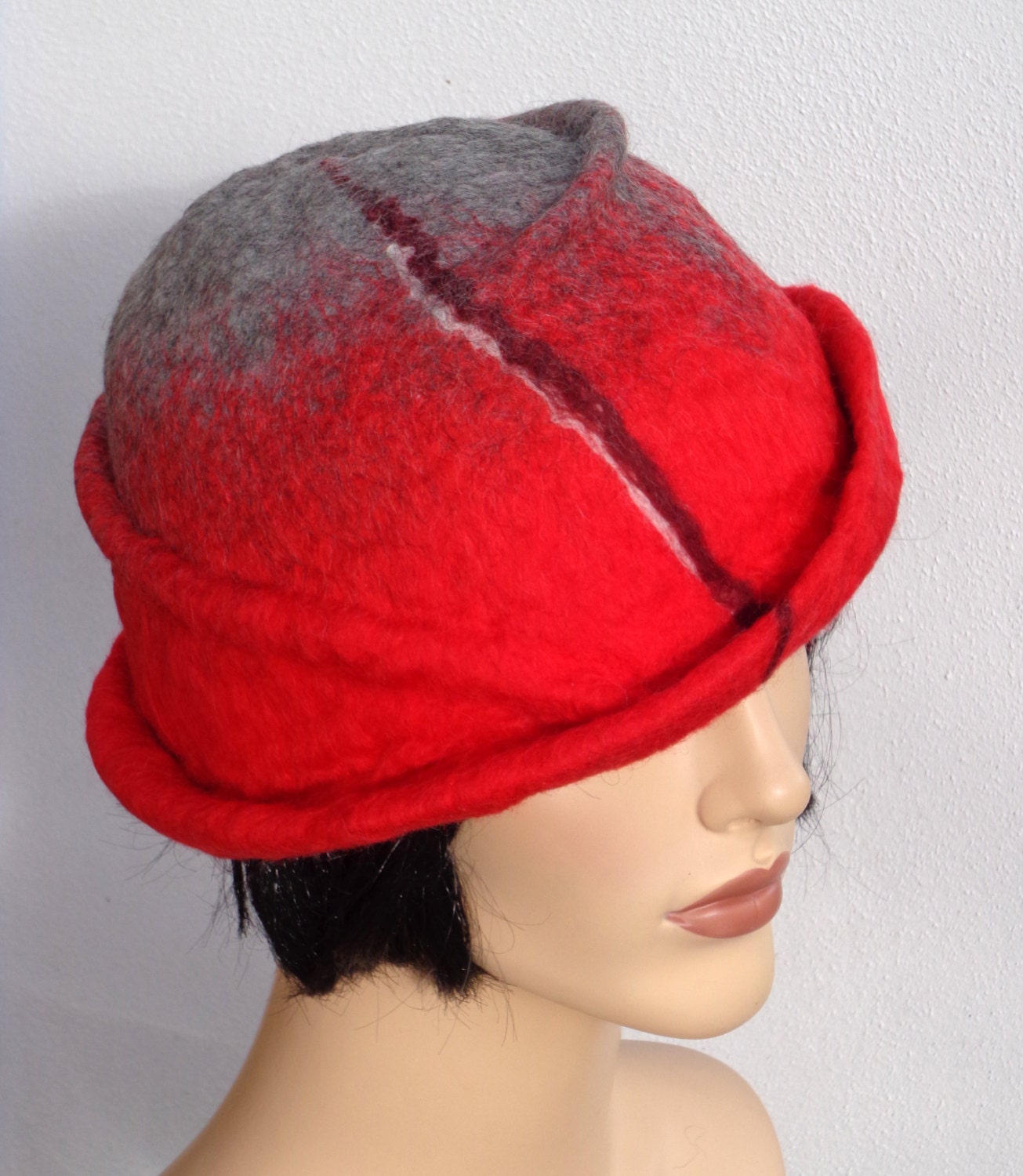 SALE Gray and red retro hat, felted hat, felt cloche, 1920s inspired hat, art deco fashion, vintage inspired, retro accessory