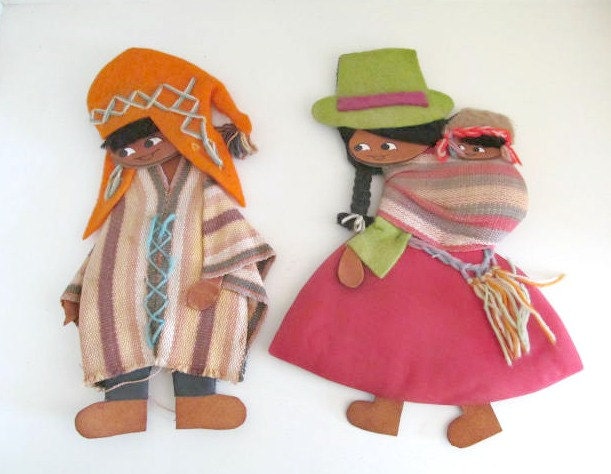 Vintage 1970s Peru Folk Art Wall Art, Handmade Peruvian Felt Home Decor, Mother with Baby, Folk Art Dolls