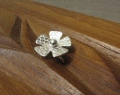 Small Sterling Silver Daisy Hook Clasp - Curls Texture