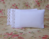 Dollhouse Miniature Set of 2 White Bed Pillows with tatting edge- 1:12 scale