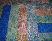 Table Topper Batik Beauty Happy Mothers Day