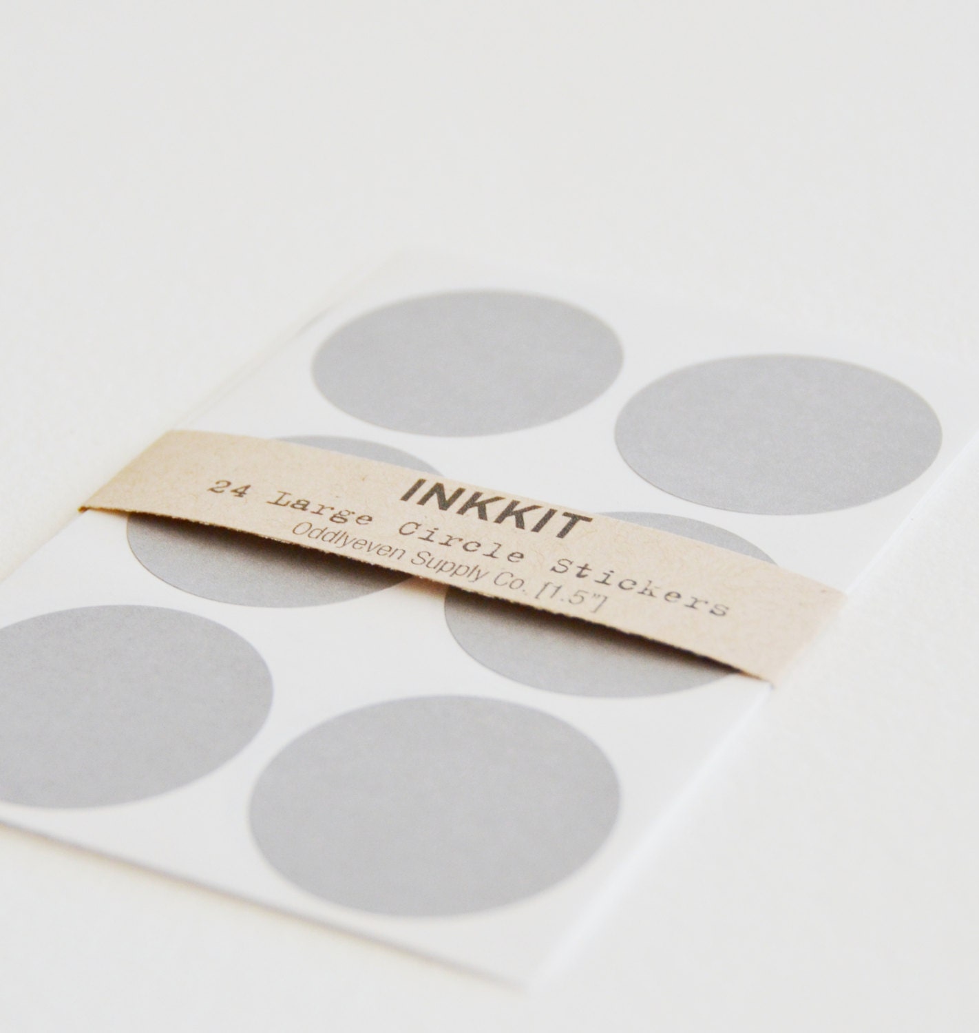 gray large circle stickers  (24 stickers)