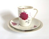 Cmielow Coffee Cup Trio Red Roses 1950s