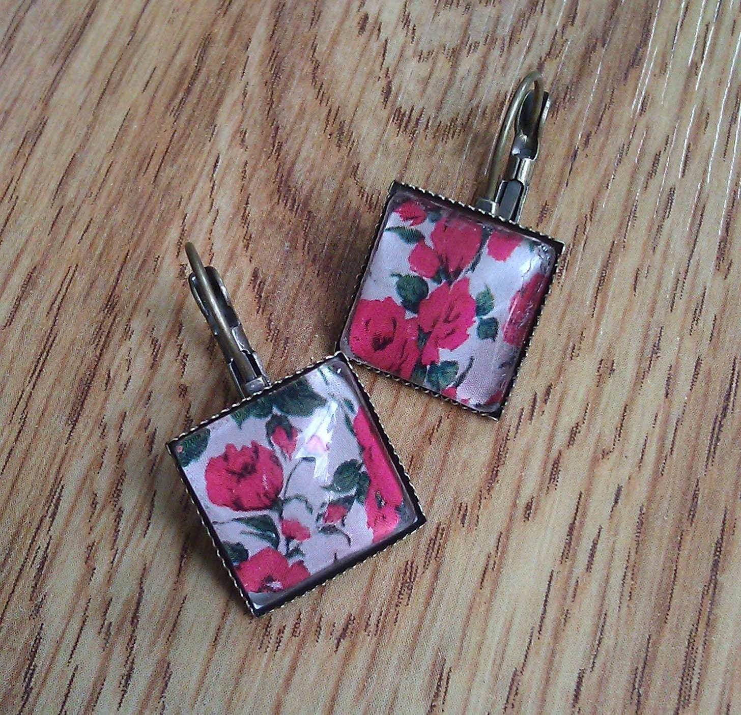 Antique Style Red Rose Flower Print Glass 15mm Square Bronze Tone Setting Lever Back Dangle Earring