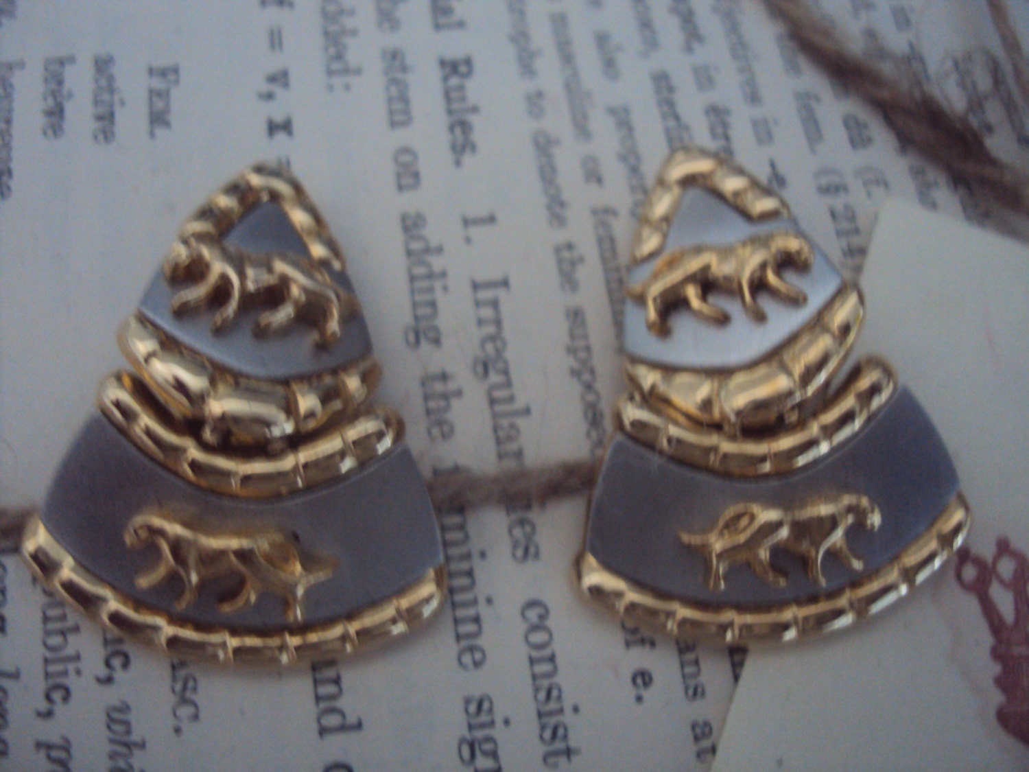 80s panther / cougar clip on earrings
