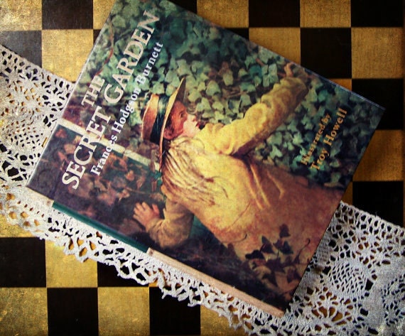 Vintage Book / The Secret Garden 1987 Frances Hodgson Burnett