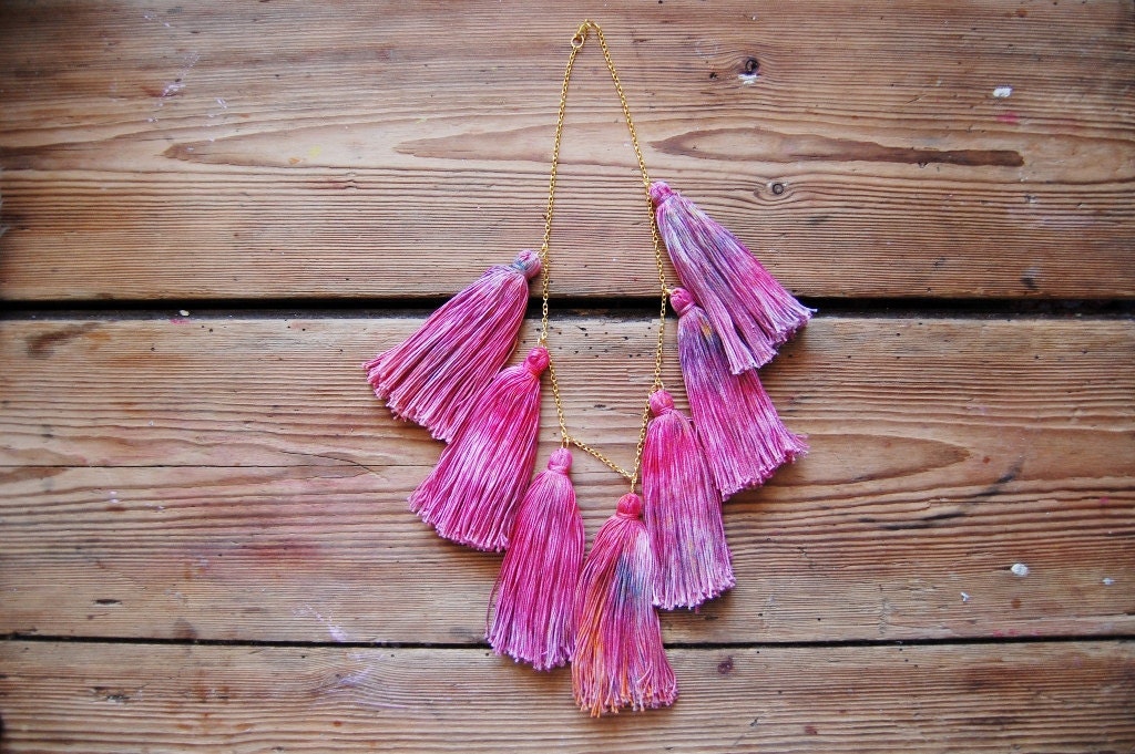 Pink dust - hand dyed tassel necklace / mur Mur