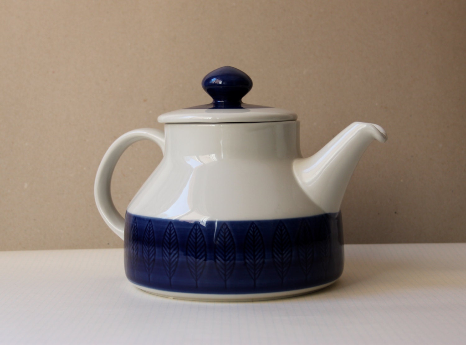 Rörstand Sweden - KOKA BLUE - Hertha Bengston - Teapot / Coffeepot - leaf pattern - midcentury
