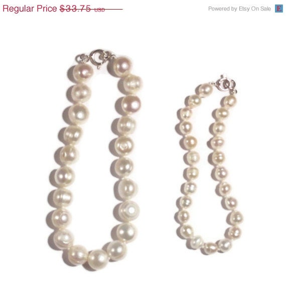 Summer SALE SALE--Mother Daughter Bracelets, Pearl Hand Knotted Bracelets, Mother Child Gift