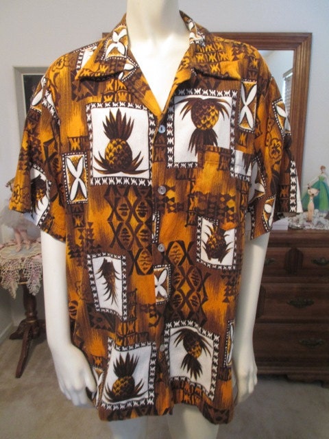 Vintage 1950s Men's Hawaiian Shirt XL Barkcloth Tropical Tiki Rockabilly Lounge Surf Pineapple Retro